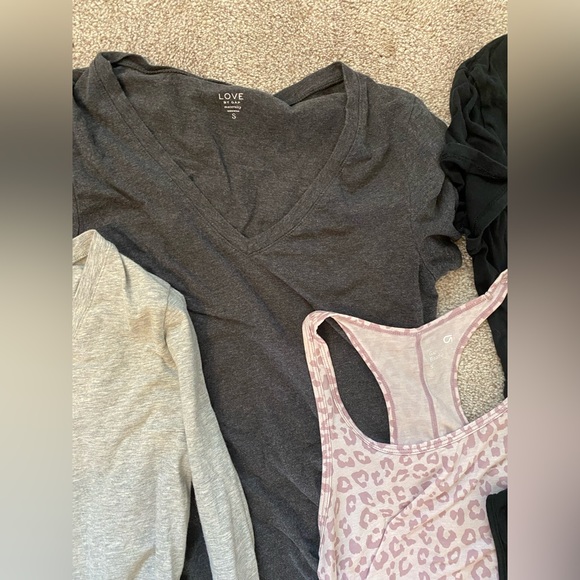 Lot of Maternity Shirts Size Small - Picture 3 of 7